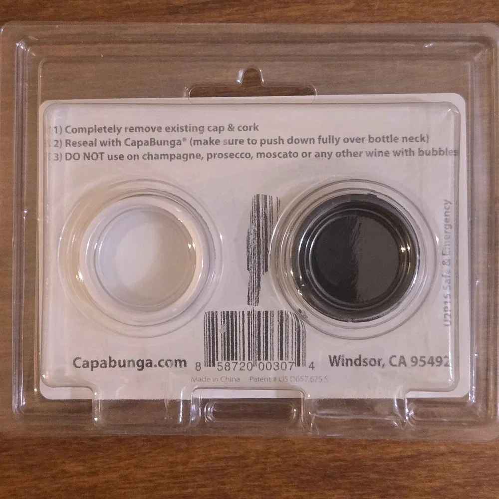 CapaBunga Silicone Wine Bottle Caps 2 Pack Wine Safe Emergency Leak Proof Seal